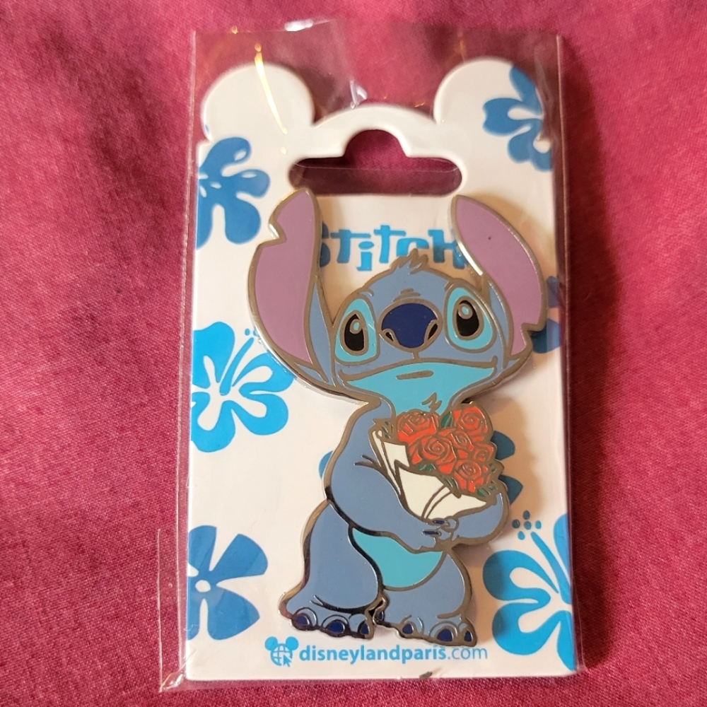 NIP Valentine's Stitch Disneyland Paris Pin